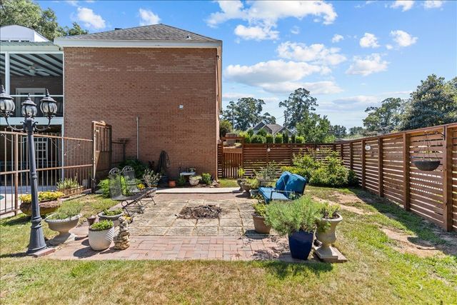 2605 Thorndale Place, Dothan, AL 36303