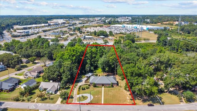 2605 Thorndale Place, Dothan, AL 36303