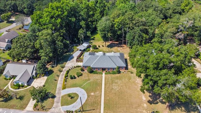2605 Thorndale Place, Dothan, AL 36303