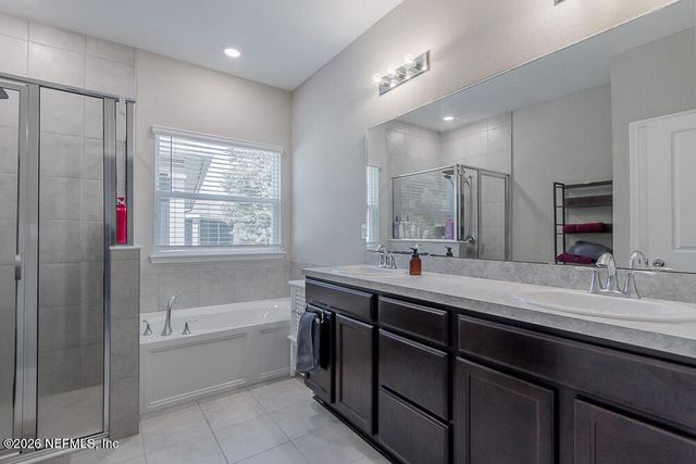 5615 KELLAR Circle, Jacksonville, FL 32218