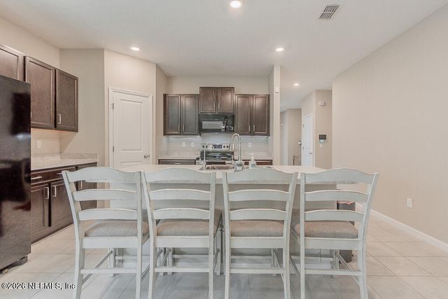 5615 KELLAR Circle, Jacksonville, FL 32218