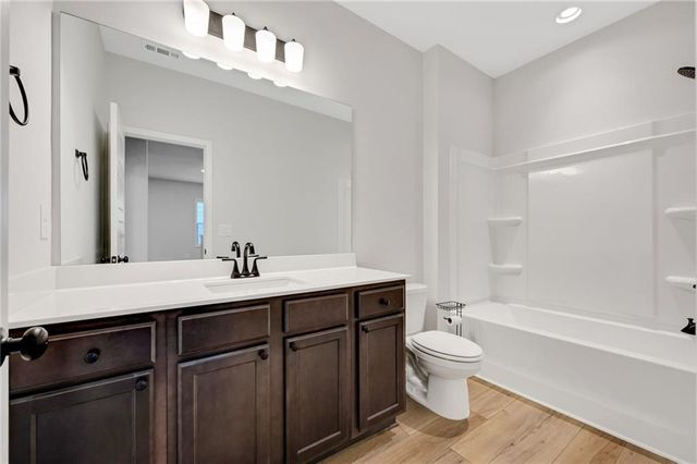 5325 Fox Hill Lane, Oakwood, GA 30566