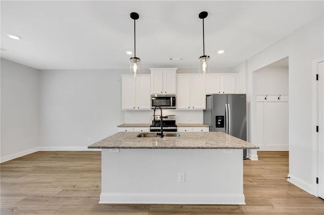 5325 Fox Hill Lane, Oakwood, GA 30566