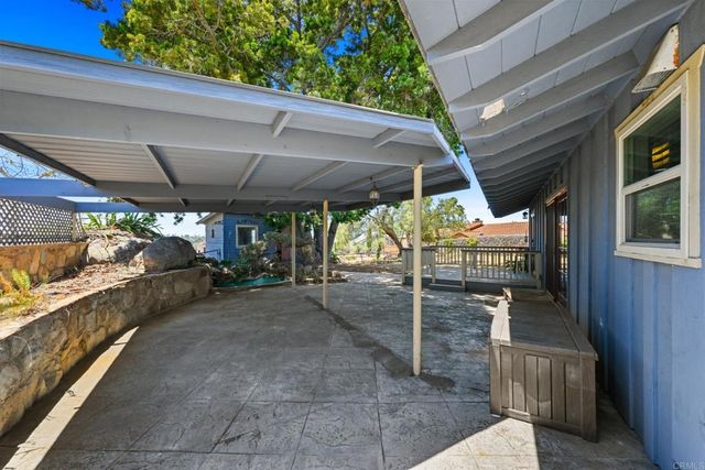 673 Monterey Lane, Vista, CA 92084