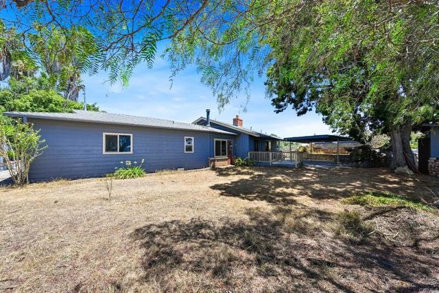 673 Monterey Lane, Vista, CA 92084