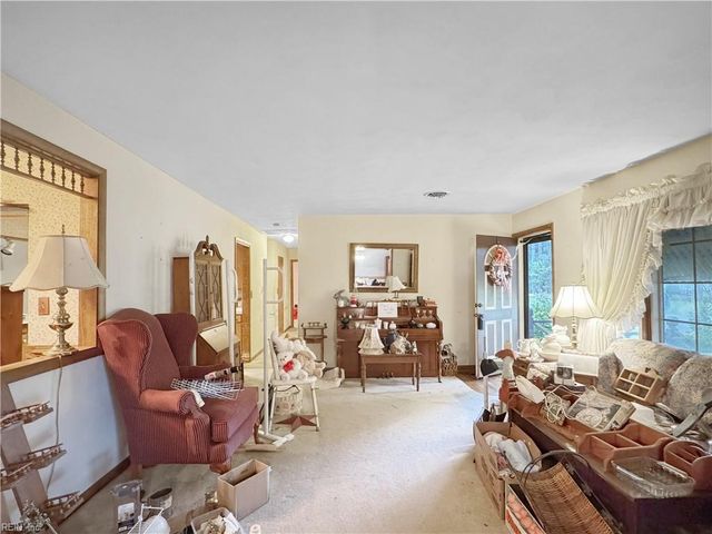 138 Beechwood DR, Suffolk, VA 23434