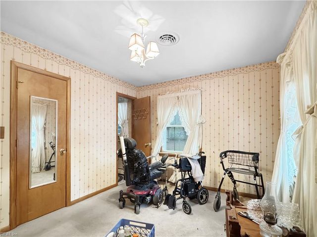 138 Beechwood DR, Suffolk, VA 23434