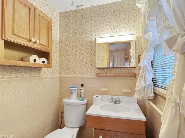 138 Beechwood DR, Suffolk, VA 23434