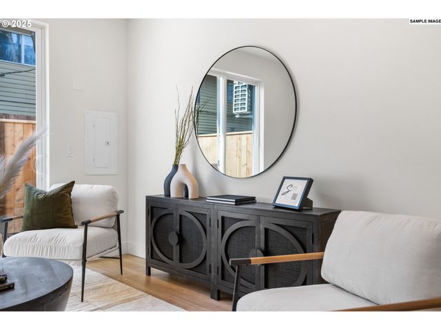 5855 Ne Prescott St, Portland, OR 97218