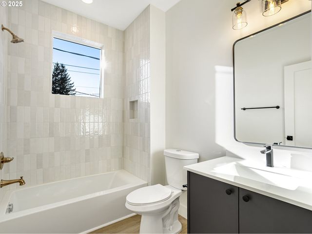 5855 Ne Prescott St, Portland, OR 97218