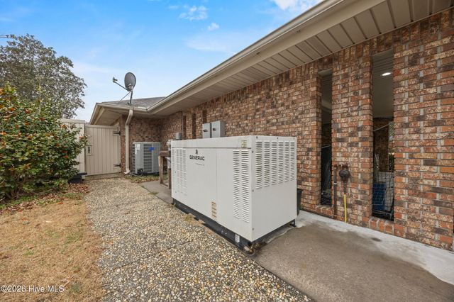 616 E Murphy Street, Wallace, NC 28466