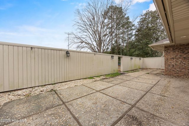 616 E Murphy Street, Wallace, NC 28466