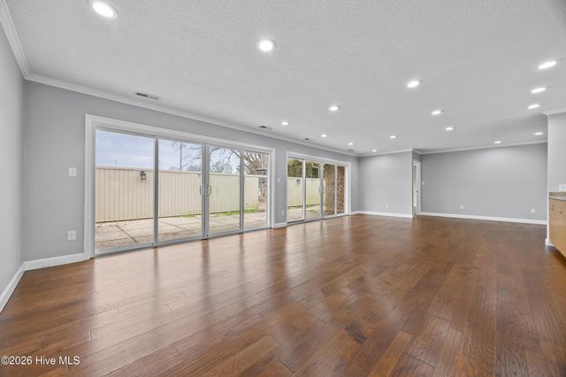 616 E Murphy Street, Wallace, NC 28466