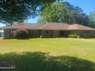 616 E Murphy Street, Wallace, NC 28466