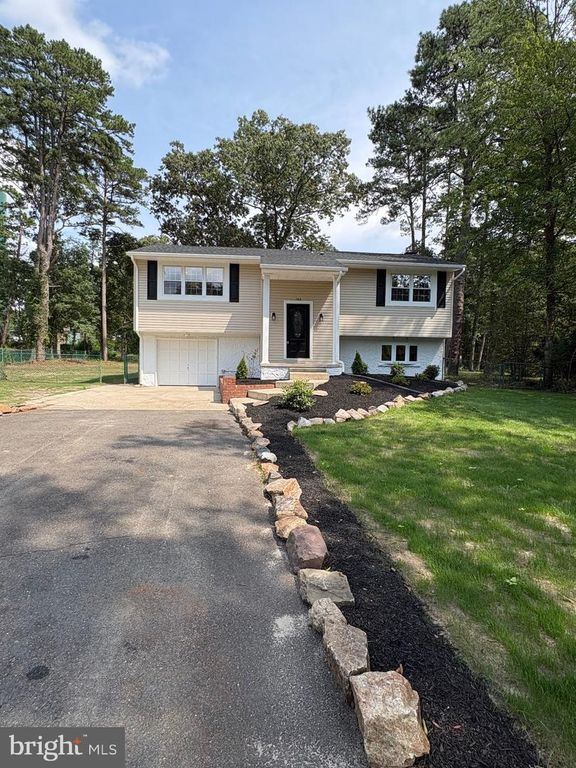 142 ACORN CT, PEMBERTON, NJ 08068 — photo 2