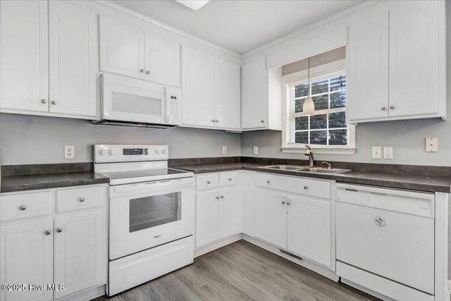 207 Starcrest Drive, Pikeville, NC 27863