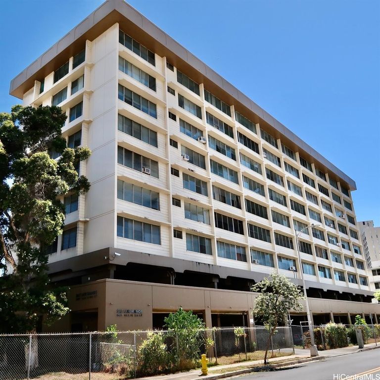 2977 Ala Ilima Street 302, Honolulu, HI 96818
