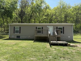 1851 Hicks Hollow Rd, Westmoreland, TN 37186