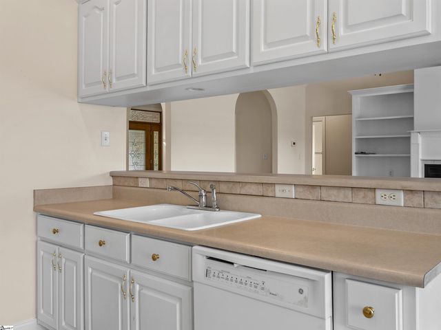 130 Roberts Meadow Loop, Spartanburg, SC 29307