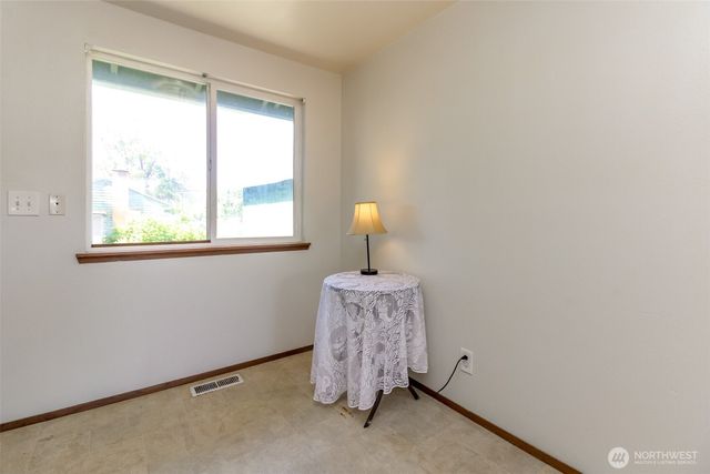 759 3rd Avenue N, Kent, WA 98032