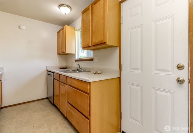 759 3rd Avenue N, Kent, WA 98032