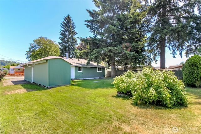 759 3rd Avenue N, Kent, WA 98032