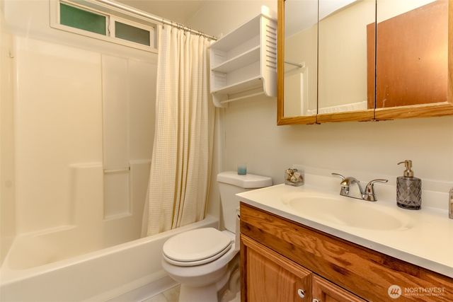 759 3rd Avenue N, Kent, WA 98032
