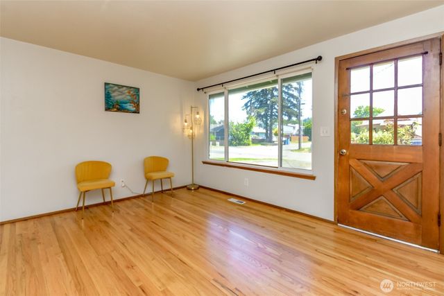 759 3rd Avenue N, Kent, WA 98032
