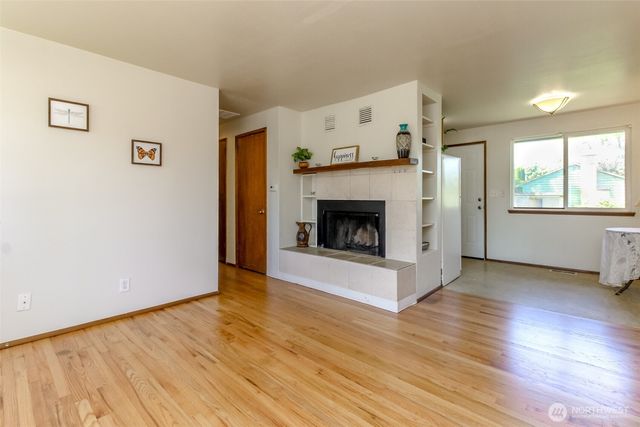 759 3rd Avenue N, Kent, WA 98032