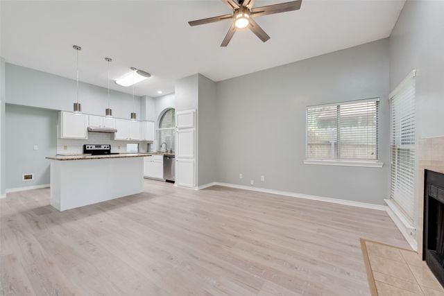 5732 Polo Club Drive, Arlington, TX 76017