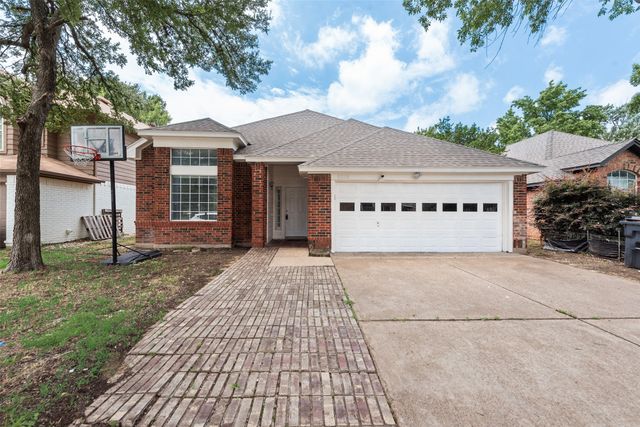 5732 Polo Club Drive, Arlington, TX 76017