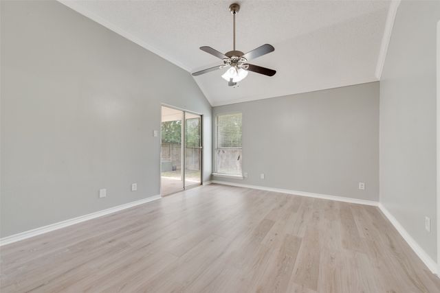 5732 Polo Club Drive, Arlington, TX 76017