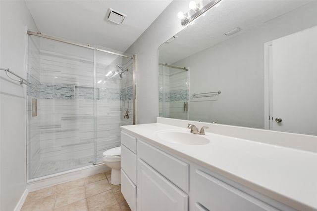 5732 Polo Club Drive, Arlington, TX 76017