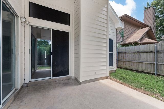 5732 Polo Club Drive, Arlington, TX 76017
