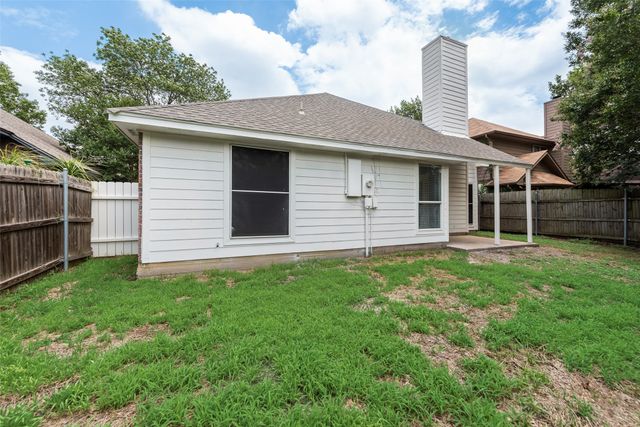 5732 Polo Club Drive, Arlington, TX 76017