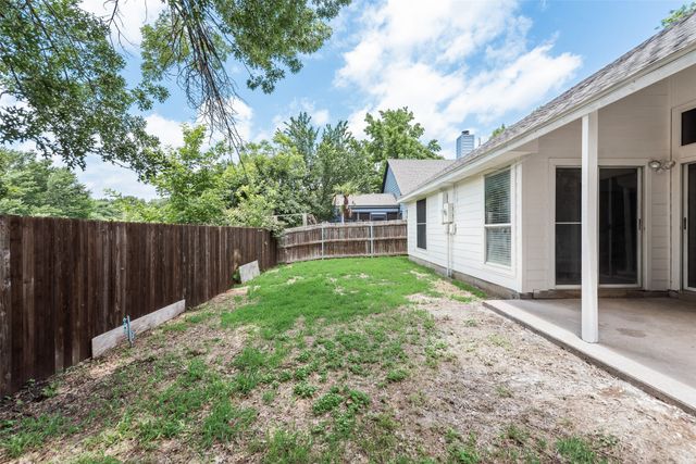 5732 Polo Club Drive, Arlington, TX 76017