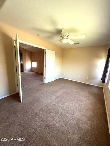5200 W SHANNON Street, Chandler, AZ 85226