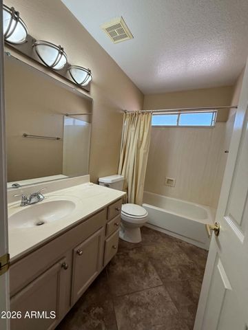 5200 W SHANNON Street, Chandler, AZ 85226