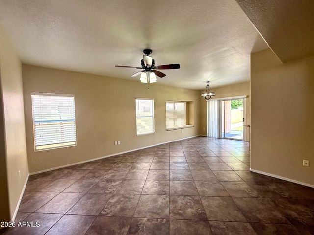 5200 W SHANNON Street, Chandler, AZ 85226