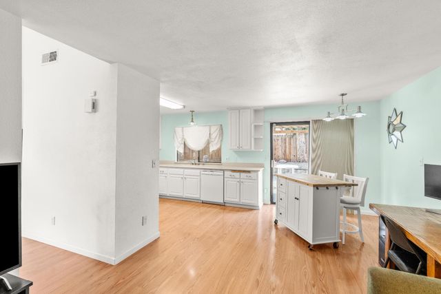 3649 Rio Pacifica Way, Sacramento, CA 95834