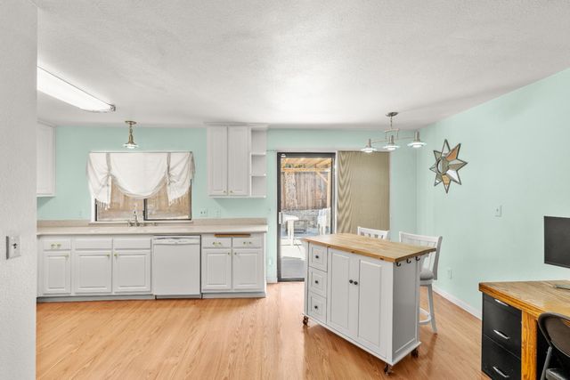 3649 Rio Pacifica Way, Sacramento, CA 95834