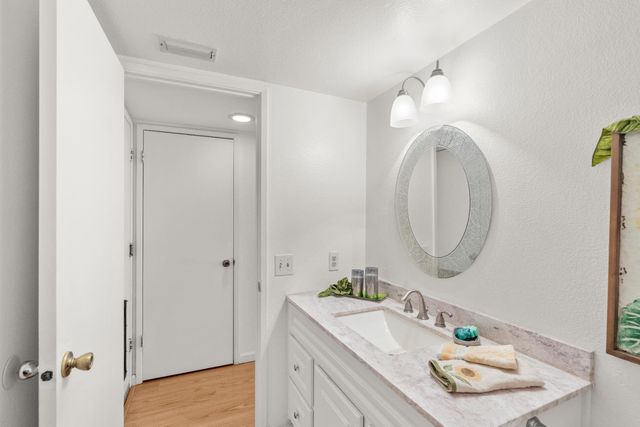 3649 Rio Pacifica Way, Sacramento, CA 95834