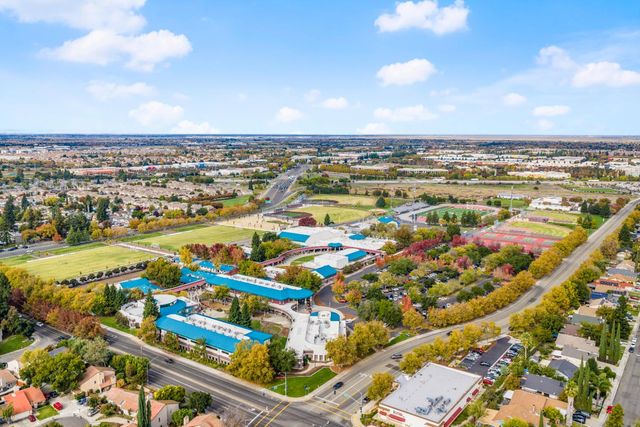 3649 Rio Pacifica Way, Sacramento, CA 95834