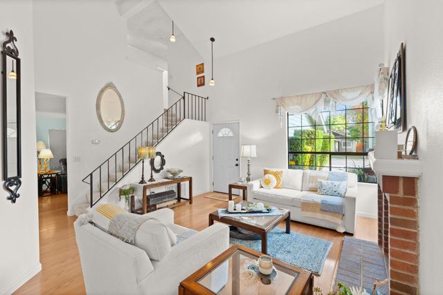 3649 Rio Pacifica Way, Sacramento, CA 95834