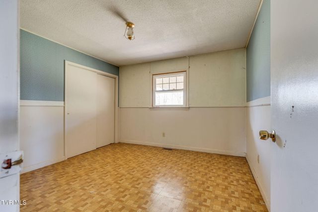 36181 Plum Creek Road, Glade Spring, VA 24340