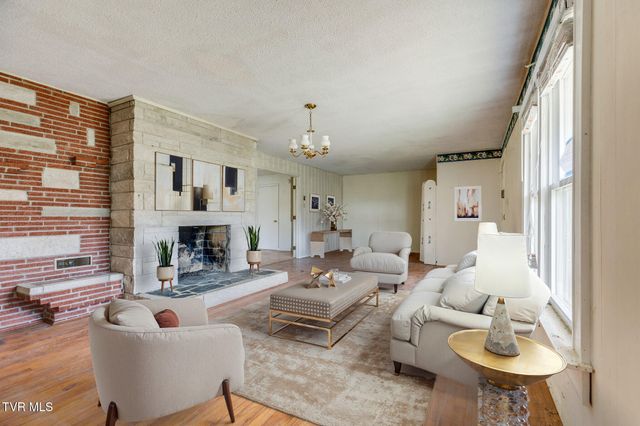 36181 Plum Creek Road, Glade Spring, VA 24340