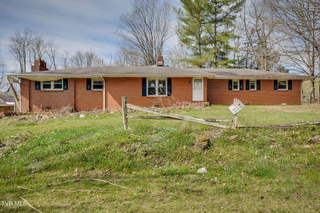 36181 Plum Creek Road, Glade Spring, VA 24340