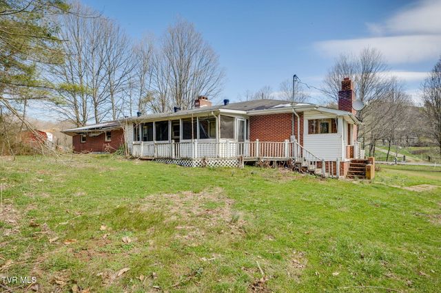 36181 Plum Creek Road, Glade Spring, VA 24340