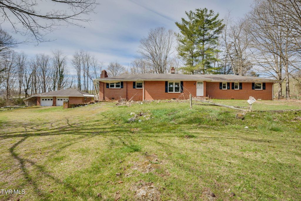 36181 Plum Creek Road, Glade Spring, VA 24340
