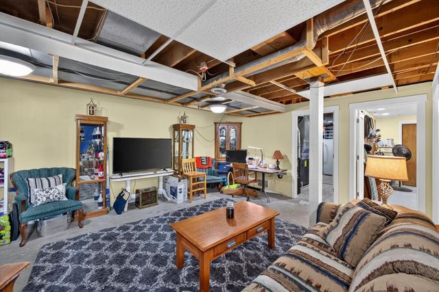 102 5th Street SW, Kasson, MN 55944
